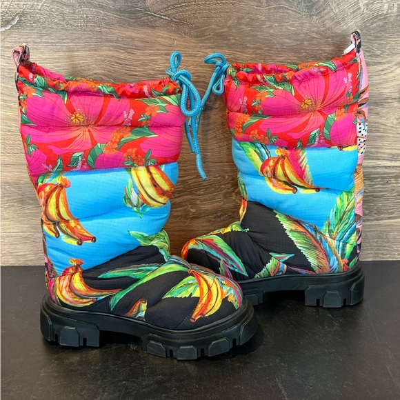 NWT FARM Rio Black Chevron Forest Puffy Tall Boot Womens 8.5 - Picture 2 of 16